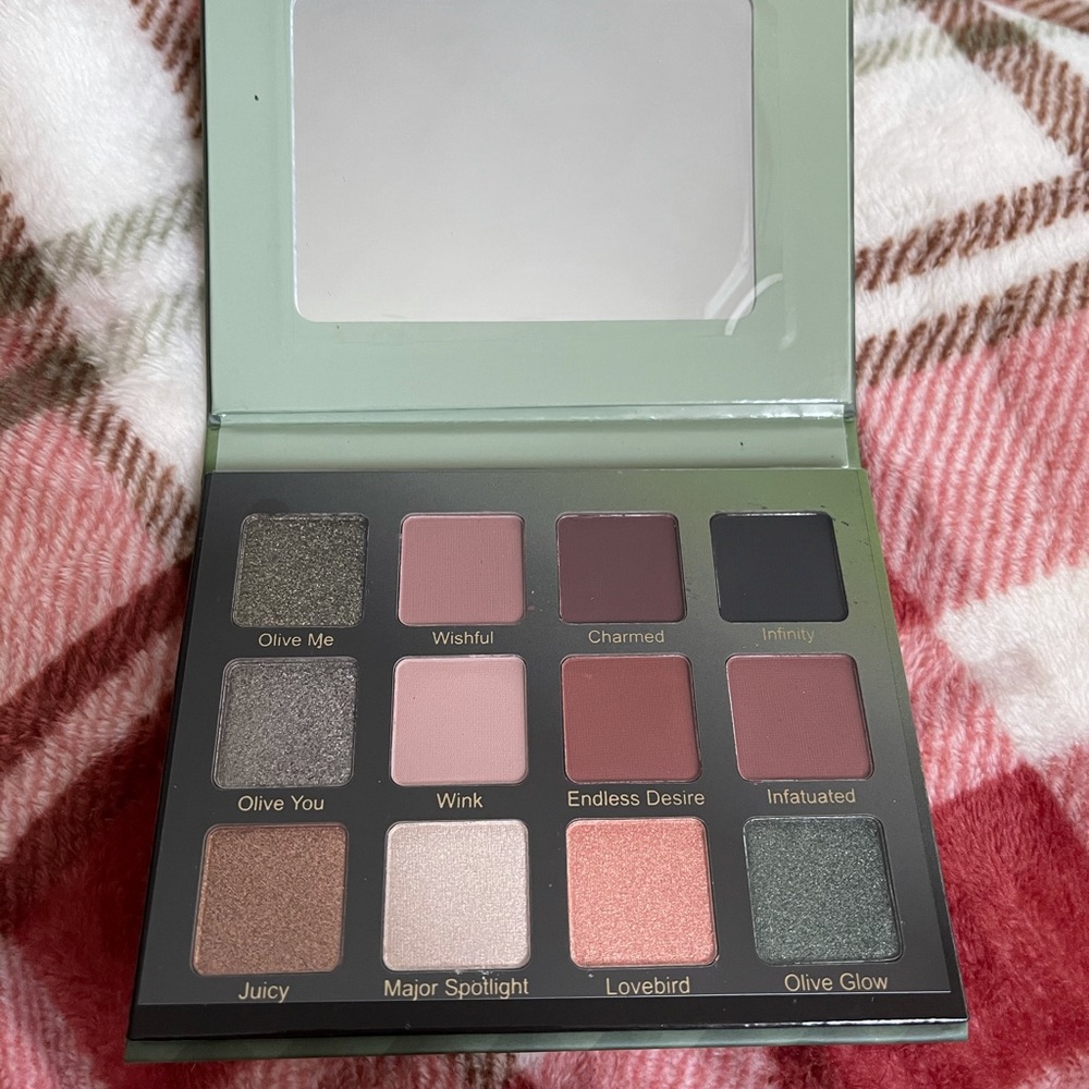 Olive You Forever Palette